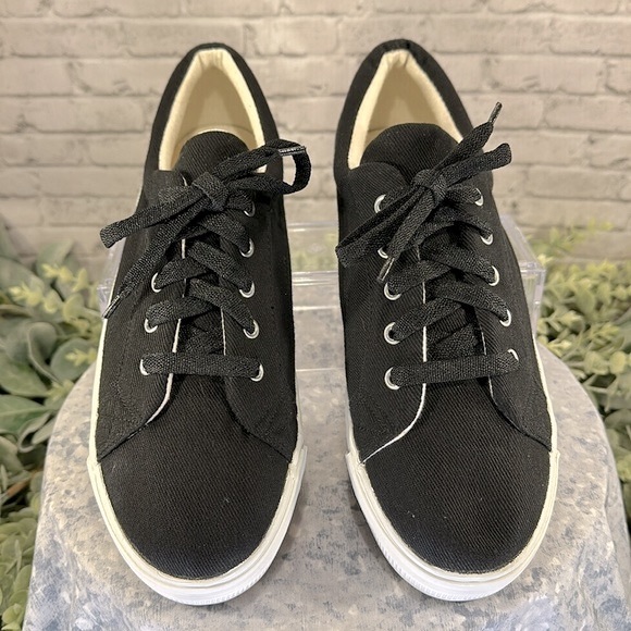 🖤 Chicory Sport “Jill” Black Canvas Low-cut Platform Sneakers WMS 10M 🖤VGUC - Picture 3 of 10